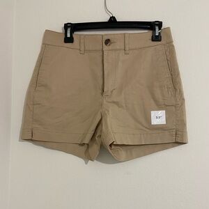 Old Navy Classic Khaki Women's Shorts - 3.5" Inseam